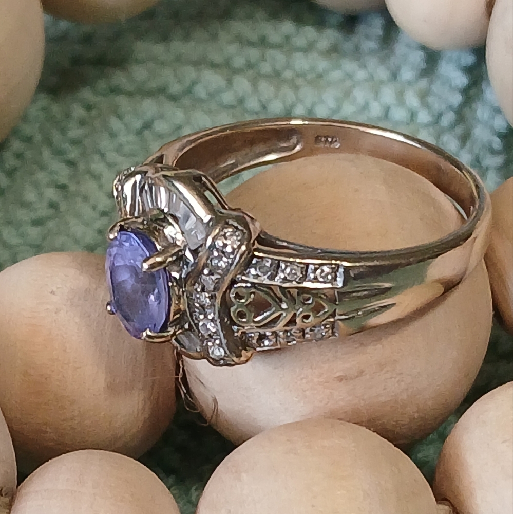 14K White Gold Tanzanite Ring - Picture 3 of 8